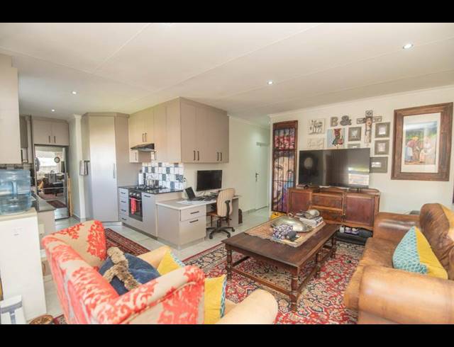 2 BEDROOM HOUSE FOR SALE IN SPRINGFIELD